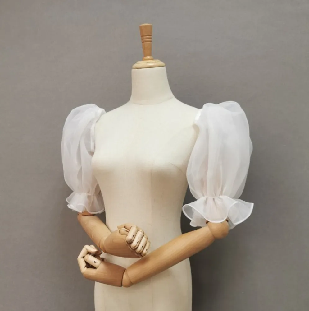 Mingli Tengda Bubble Sleeve Strapless Bride Wedding Accessories Organza Cover Meat Fairy Half Sleeve Custom Made Detachable
Mingli Tengda Bubble Sleeve Strapless Bride Wedding Accessories Organza Cover Meat Fairy Half Sleeve Custom Made Detachable
