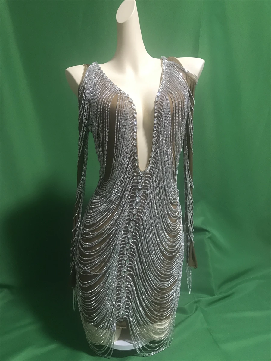Sparkly Rhinestones Short Dress Women Deep V Neck See Through Birthday Sexy Chain Outfit Carnival Costume Nightclub Performance
Sparkly Rhinestones Short Dress Women Deep V Neck See Through Birthday Sexy Chain Outfit Carnival Costume Nightclub Performance