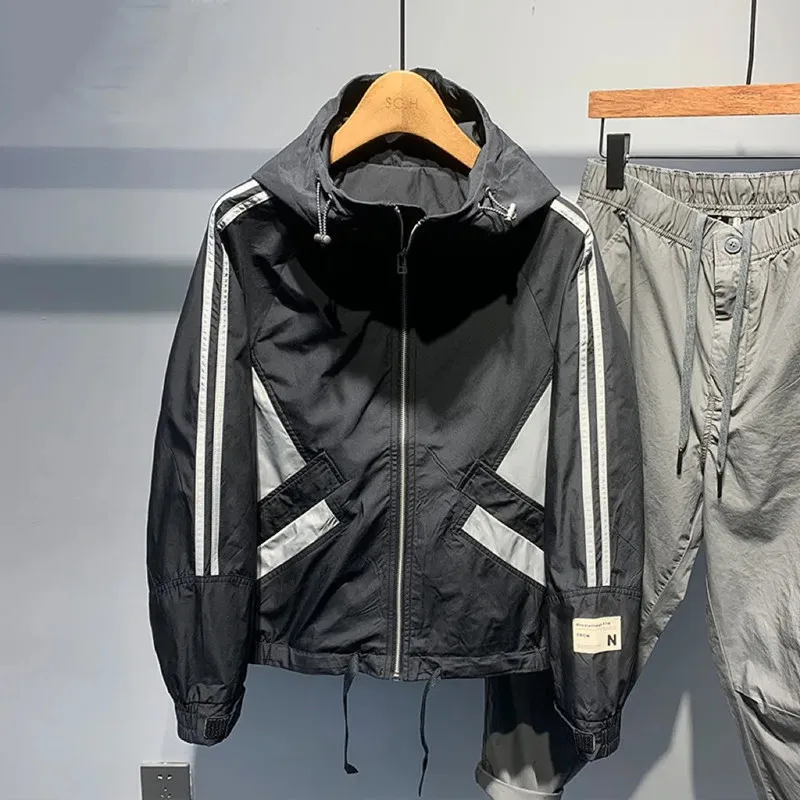Men's Clothing New Patchwork Color Fashion Personality Trend Hooded Jackets Spring Autumn All-match Leisure Overalls Male Coat
Men's Clothing New Patchwork Color Fashion Personality Trend Hooded Jackets Spring Autumn All-match Leisure Overalls Male Coat