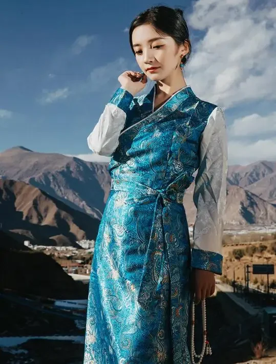 Chinese Tibetan Traditional Women Ethnic Clothing Spring Long Dress Red Robe Bora Wedding New
Chinese Tibetan Traditional Women Ethnic Clothing Spring Long Dress Red Robe Bora Wedding New