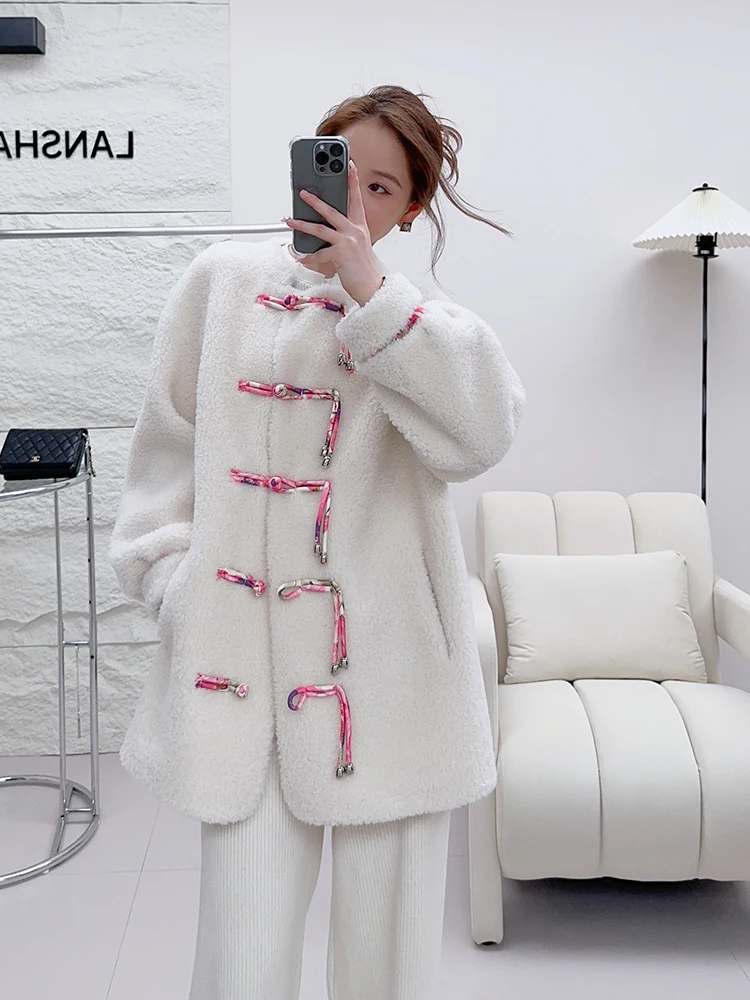 Natural Warm Soft Furry Real Sheep Shearing Fur Coat for Women Long Sleeve Button Thickeing Jacket Winter Clothes Women 2023 R55
Natural Warm Soft Furry Real Sheep Shearing Fur Coat for Women Long Sleeve Button Thickeing Jacket Winter Clothes Women 2023 R55
