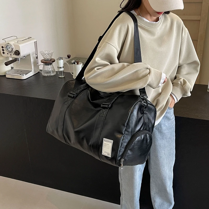 

Лидер продаж, однотонная Высококачественная Вместительная дорожная сумка через плечо из искусственной кожи, новый дизайн 2024, модная повседневная женская сумка