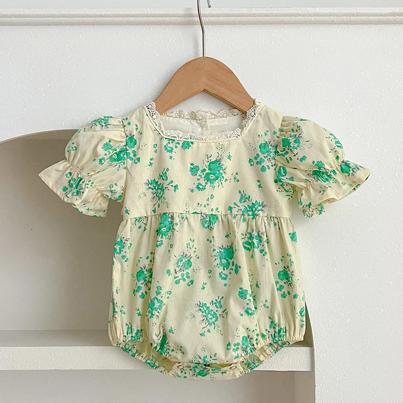 

2024 New Summer 0-24M Children Clothes Infant Baby Girls Bodysuits Short Sleeved Cotton Floral Print Korean Style Climbing Suit