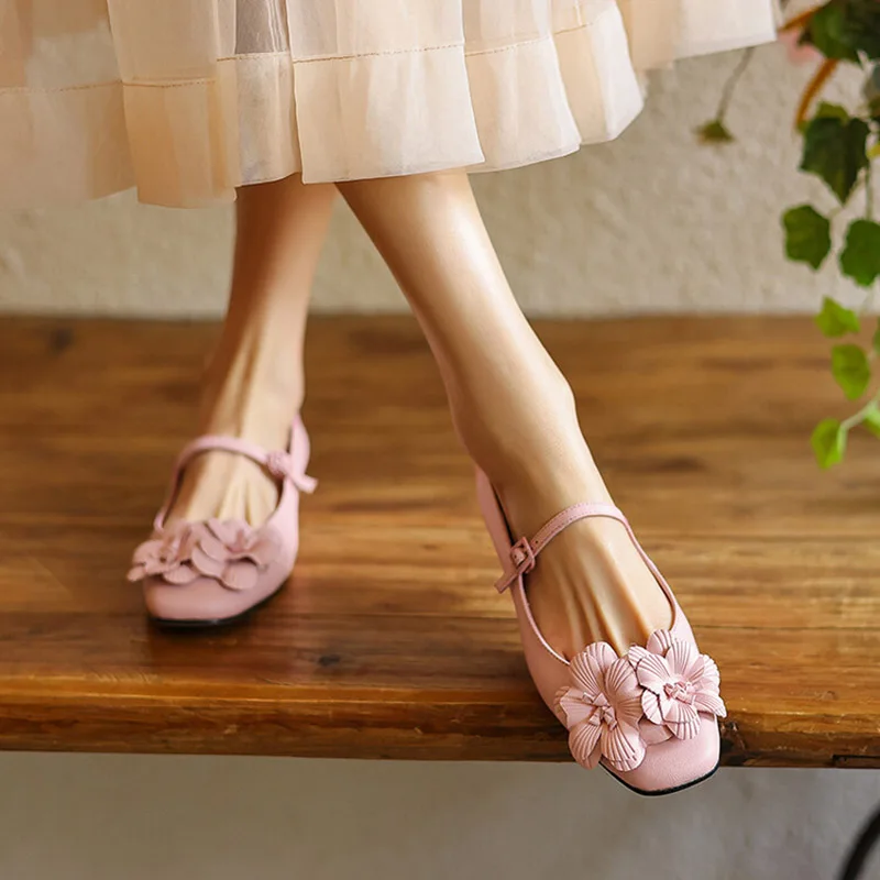 Phoentin Women spring floral mary janes shoes elegant Genuine leather low heels lady party sweet silver beige pumps FT3410
Phoentin Women spring floral mary janes shoes elegant Genuine leather low heels lady party sweet silver beige pumps FT3410
