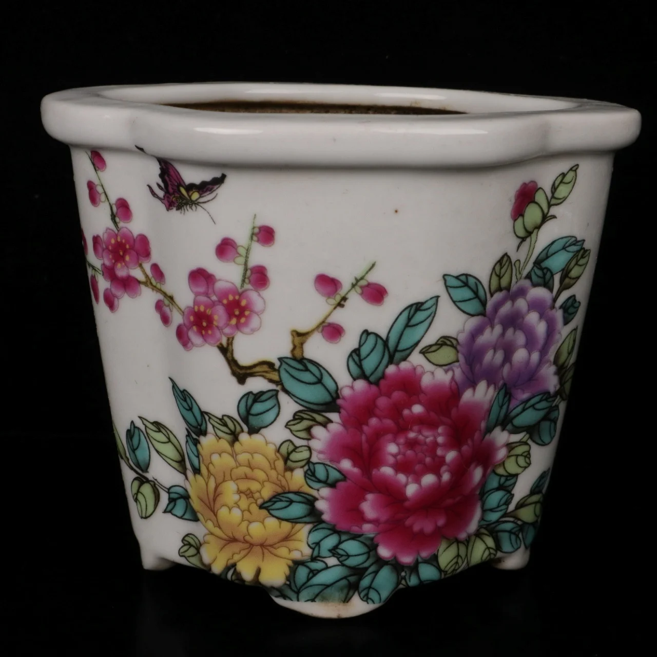Jingdezhen Pink Butterfly Love Flower Picture Small Flower Pot Antique Porcelain Decoration
Jingdezhen Pink Butterfly Love Flower Picture Small Flower Pot Antique Porcelain Decoration