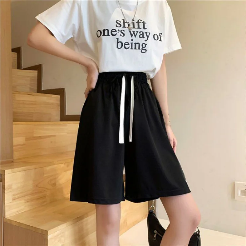 Summer Shorts Women Fashion Ladies Elastic Waists Short Pants High Waist Streetwear Wide-leg Oversize Simple Unisex Short
Summer Shorts Women Fashion Ladies Elastic Waists Short Pants High Waist Streetwear Wide-leg Oversize Simple Unisex Short