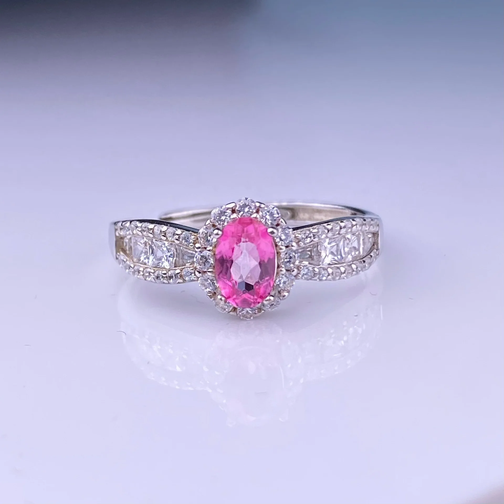 

Регулируемое серебряное кольцо 100% 925 пробы с натуральным розовым топазом