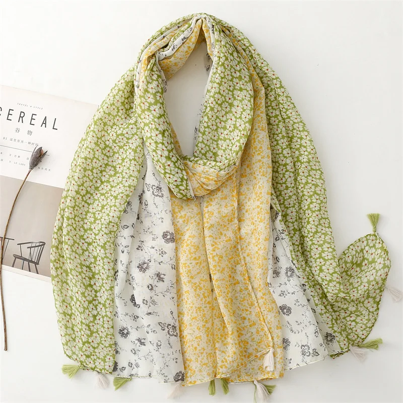 

2023 New Beautiful Ombre Small Flower Print Tassel Scarf Shawls Long Beach Head Floral Foulard Scarves Hijab Wrap Free Shipping