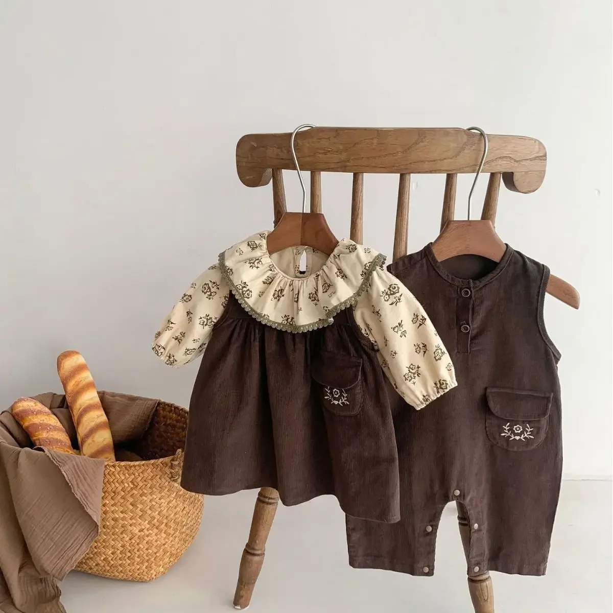 

Корейская одежда для маленьких девочек, весенне-осенний костюм для скалолазания, комплект из двух предметов, боди для новорожденных, комбинезон, предметы