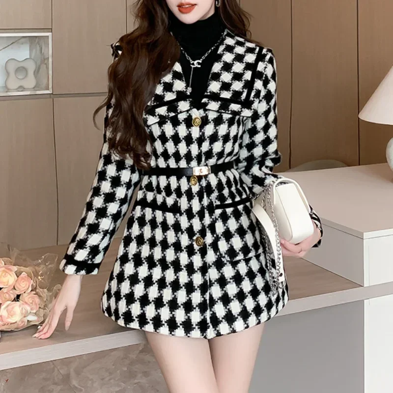 Women Autumn Winter Houndstooth Coat Double-breasted Slim Navy Collar Fashion Basic Loose Small Fragrance Casual Quilted Coat
Women Autumn Winter Houndstooth Coat Double-breasted Slim Navy Collar Fashion Basic Loose Small Fragrance Casual Quilted Coat