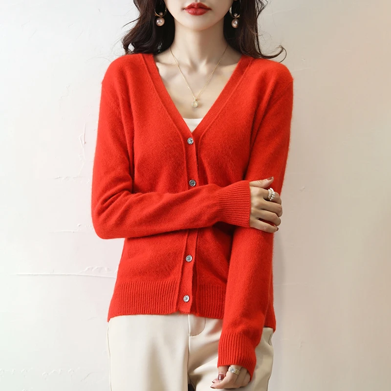 New cashmere cardigan in autumn and winter women's V-neck loose long sleeve multi-functional sweater solid color knitted top
New cashmere cardigan in autumn and winter women's V-neck loose long sleeve multi-functional sweater solid color knitted top