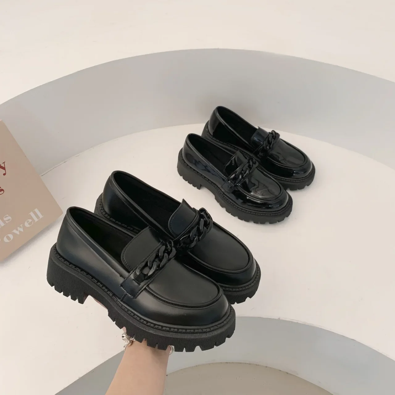 Ladies British Style Leather Shoes 2024 spring Black Muffin Student Single Shoes Retro All-match One Pedal Loafer Women Shoes 
Ladies British Style Leather Shoes 2024 spring Black Muffin Student Single Shoes Retro All-match One Pedal Loafer Women Shoes
