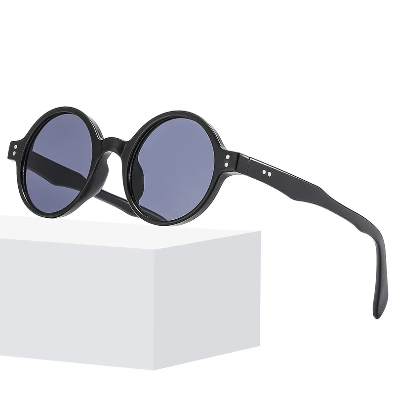 

Round Vintage Sunglasses Women Brand Designer Ocean Color Sun Glasses Female Retro Shades Small Frame Rivet Oculos De Sol