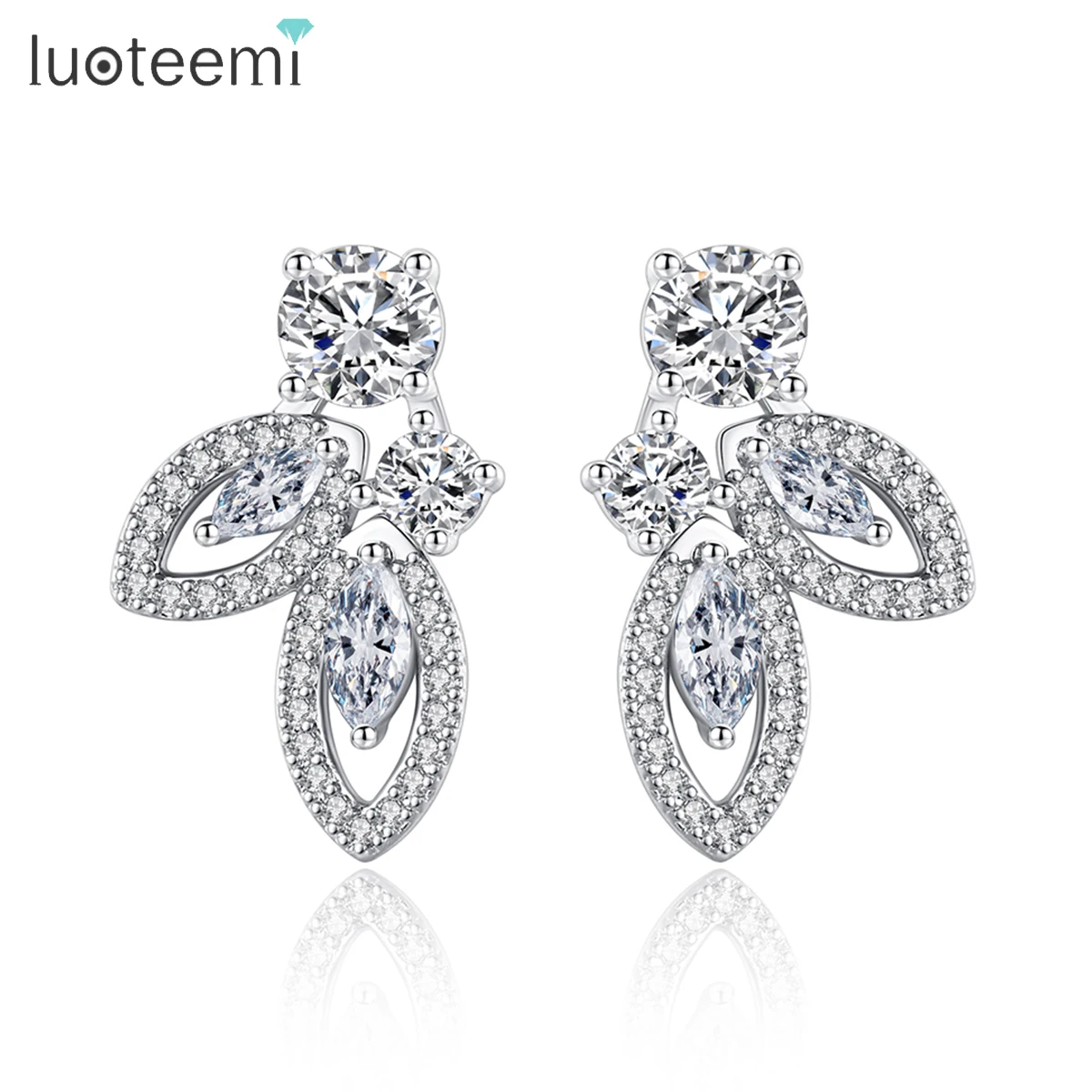LUOTEEMI Cute Two Leaves Shape Clear CZ Stud Earrings for Women Wedding Bridal Fashion Jewelry Luxury Child Kids Christmas Gifts
LUOTEEMI Cute Two Leaves Shape Clear CZ Stud Earrings for Women Wedding Bridal Fashion Jewelry Luxury Child Kids Christmas Gifts