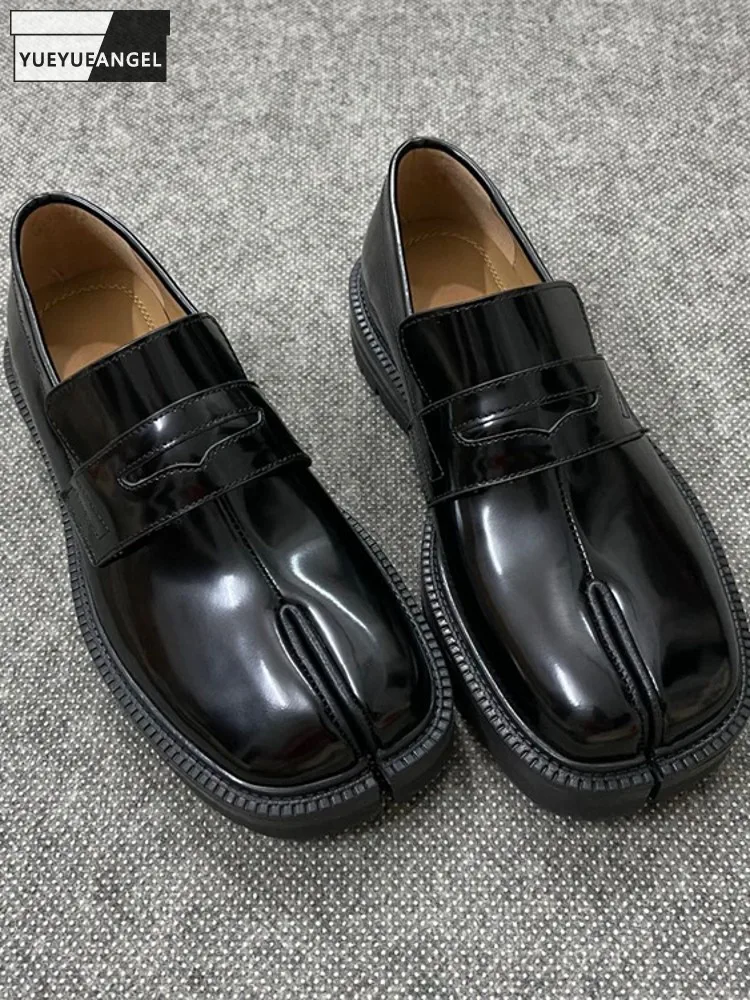 Лоферы женские из натуральной воловьей кожи, дизайнерские удобные, на толстой платформе, с разрезом, без застежки, повседневные туфли-лодочки на среднем каблуке
Лоферы женские из натуральной воловьей кожи, дизайнерские удобные, на толстой платформе, с разрезом, без застежки, повседневные туфли-лодочки на среднем каблуке