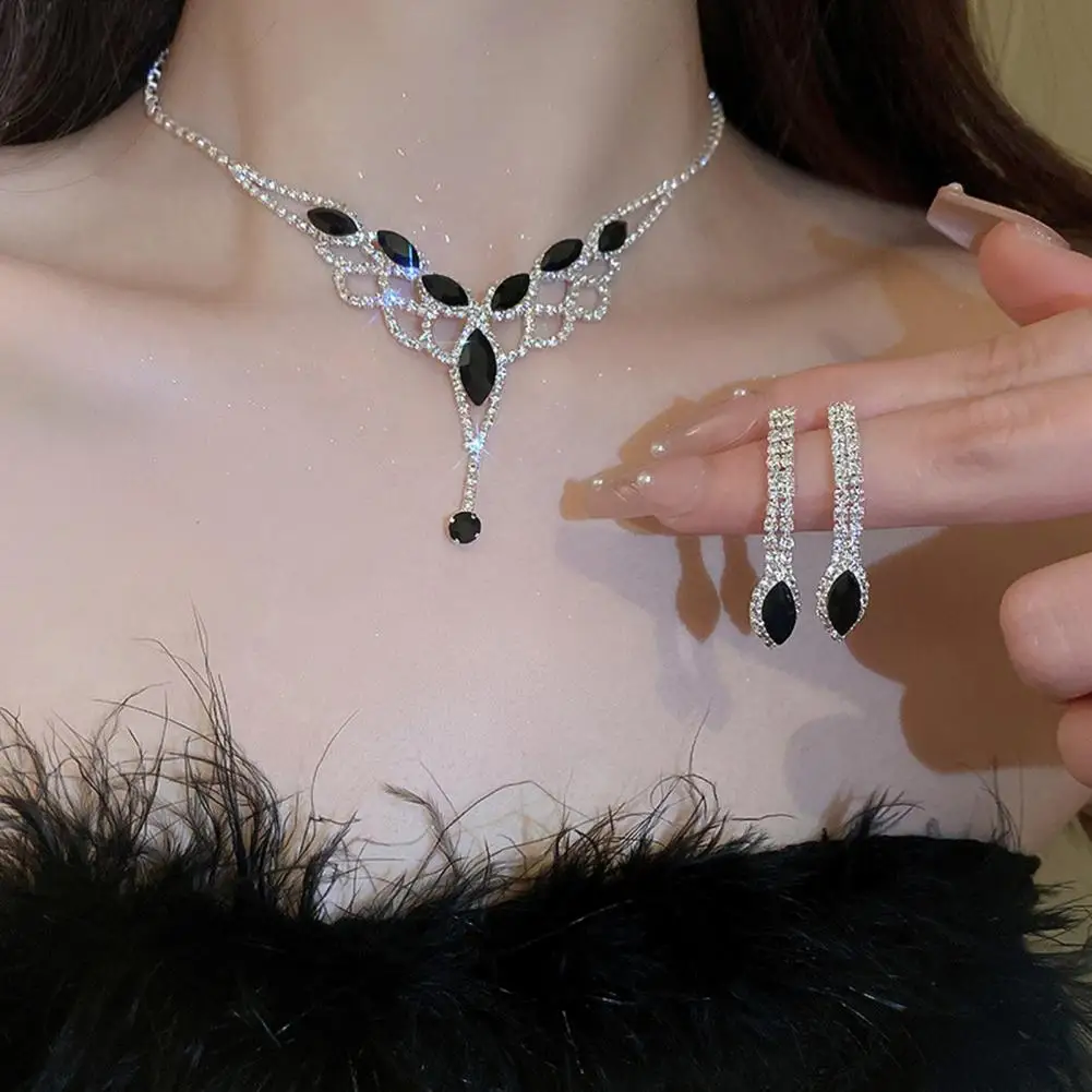 Women Jewelry Set Rhinestone Geometric Rhombus Hollow Ear Neck Jewelry Stainless Hig-end Luxury Bride Prom Earrings Necklace Set
Women Jewelry Set Rhinestone Geometric Rhombus Hollow Ear Neck Jewelry Stainless Hig-end Luxury Bride Prom Earrings Necklace Set