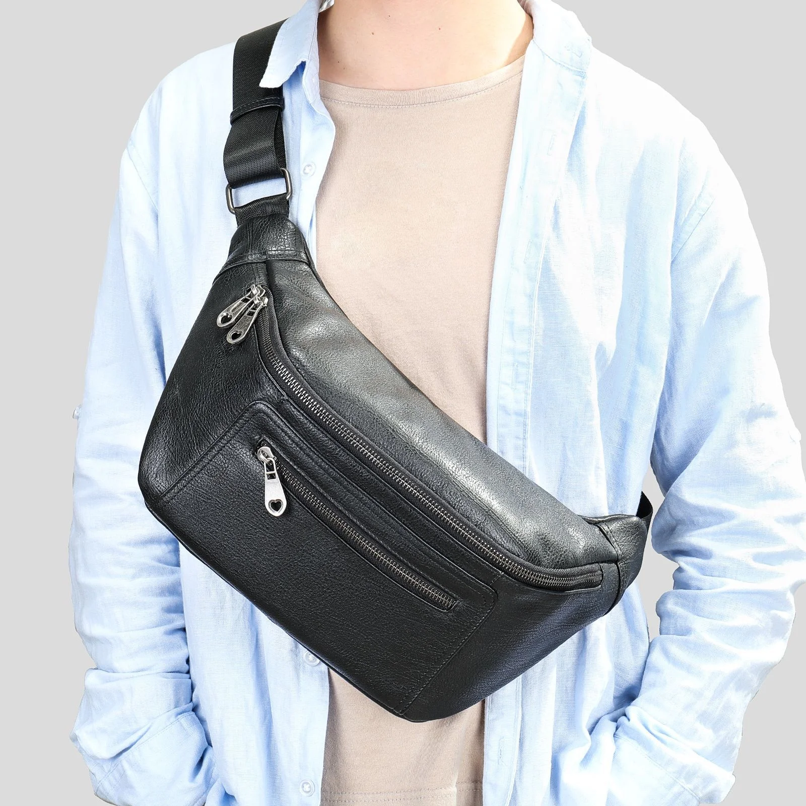 Man Waistpack Men's Genuine Leather Casual Mobile Phone Headband Cowhide Chest Bag Outdoor Single Shoulder Crossbody Bag
Man Waistpack Men's Genuine Leather Casual Mobile Phone Headband Cowhide Chest Bag Outdoor Single Shoulder Crossbody Bag