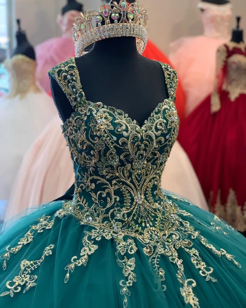 ANGELSBRIDEP изумрудно-зеленые вышитые бисером платья Quinceanera кружевные аппликации размера плюс мексиканские платья на день рождения 15 лет Новинка
ANGELSBRIDEP изумрудно-зеленые вышитые бисером платья Quinceanera кружевные аппликации размера плюс мексиканские платья на день рождения 15 лет Новинка