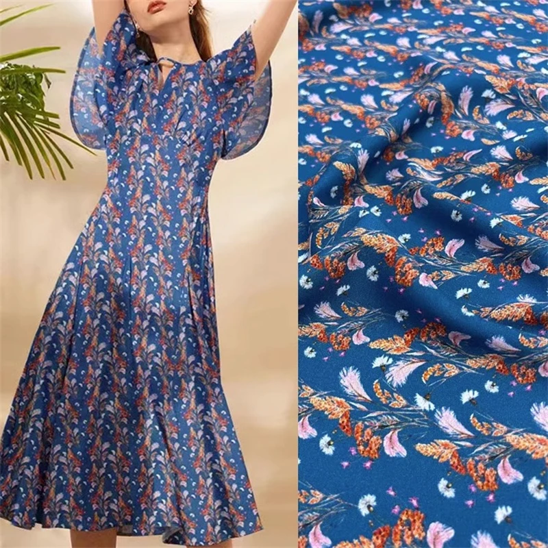 

Высококачественная Ретро голубая Нижняя Цветочная шелковая швейная ткань ручной работы Роскошная платье рубашка модная дизайнерская домашняя свободная ткань Div