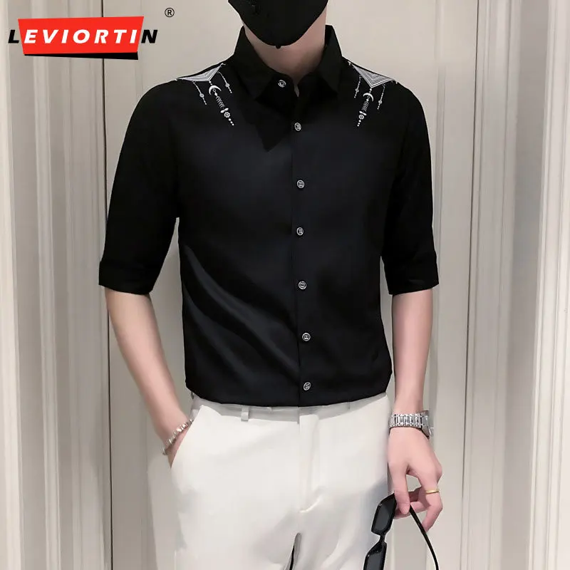 Camisas De Hombre Black/White Summer Half Sleeve Shirts For Men Clothing 2023 Simple Slim Fit Casual Embroidery Blouse Homme 3XL
Camisas De Hombre Black/White Summer Half Sleeve Shirts For Men Clothing 2023 Simple Slim Fit Casual Embroidery Blouse Homme 3XL