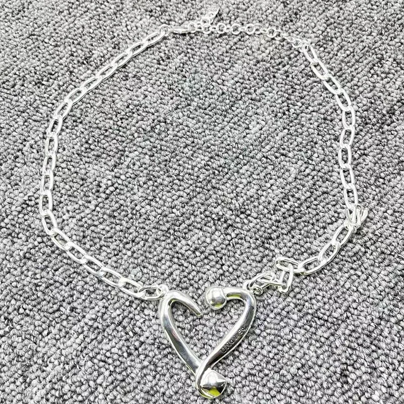 2023 Fashion UNOde50 Electroplated 925 Simple Irregular Heart Necklace Women's Holiday Gift
2023 Fashion UNOde50 Electroplated 925 Simple Irregular Heart Necklace Women's Holiday Gift