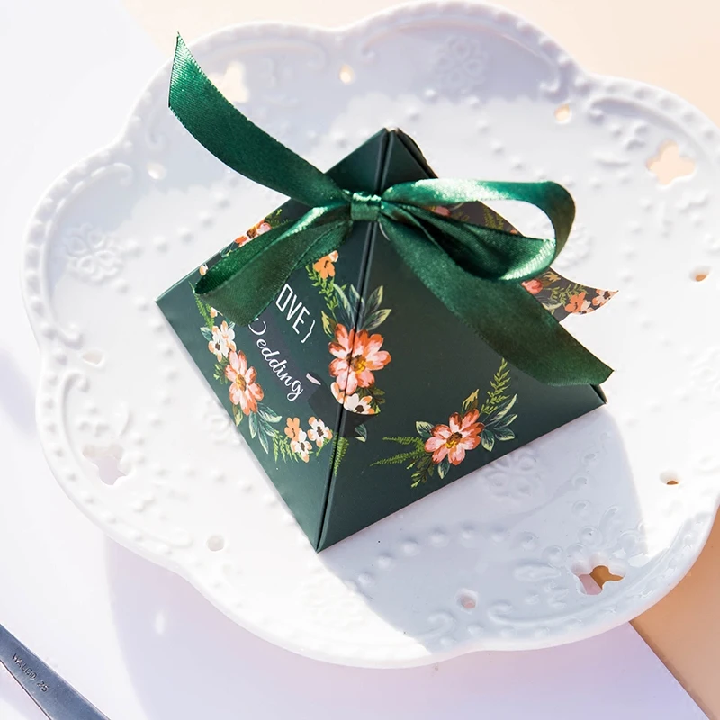 Зеленая серия, цветочные свадебные коробки для конфет, товары для вечевечерние, подарочные пакеты, коробка, конфеты, свадебные сувениры 
Зеленая серия, цветочные свадебные коробки для конфет, товары для вечевечерние, подарочные пакеты, коробка, конфеты, свадебные сувениры