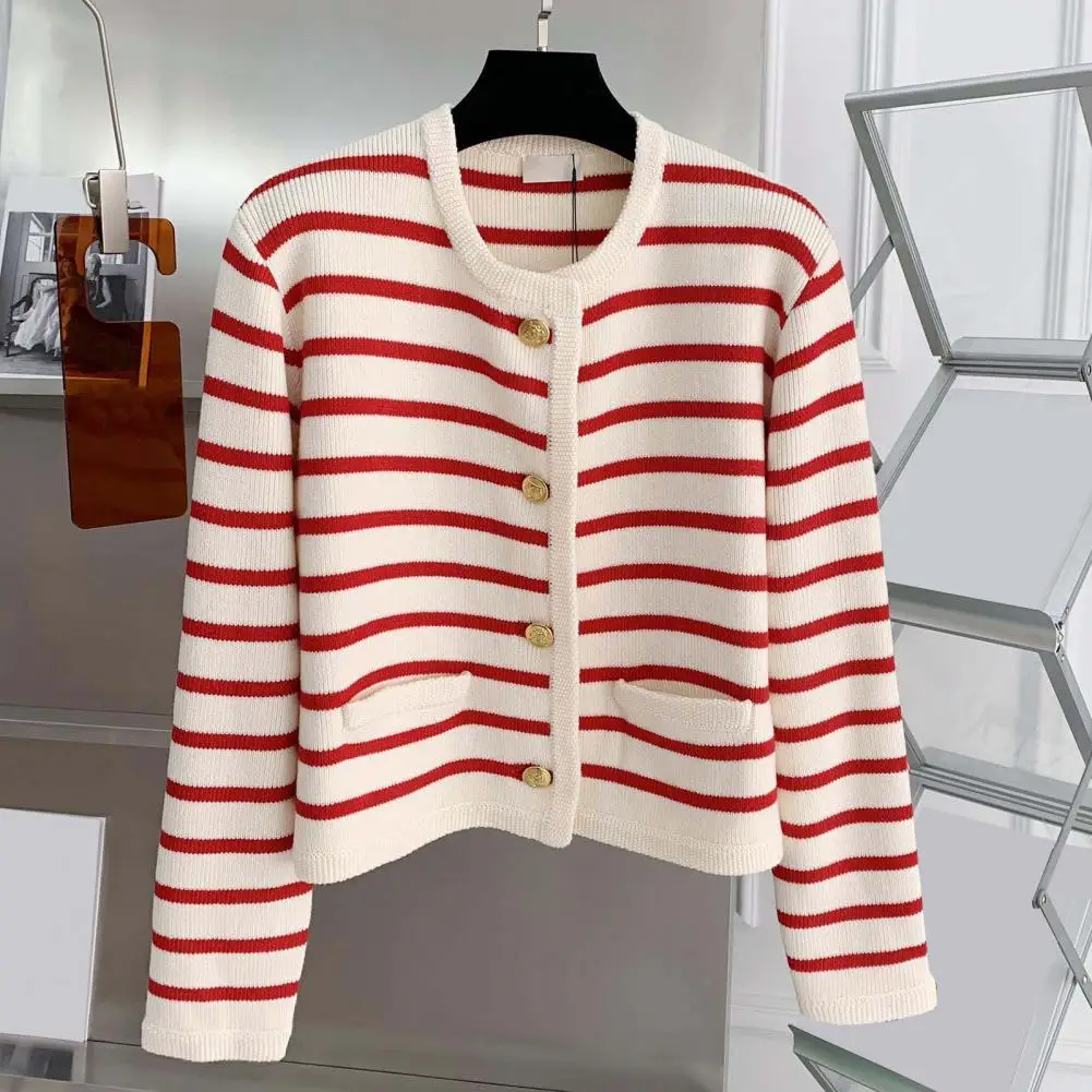 Lady Cardigan Sweater Soft Cardigan Sweater Striped Print Women's Cardigan Sweater Stylish Single-breasted Knitted Coat for Fall
Lady Cardigan Sweater Soft Cardigan Sweater Striped Print Women's Cardigan Sweater Stylish Single-breasted Knitted Coat for Fall