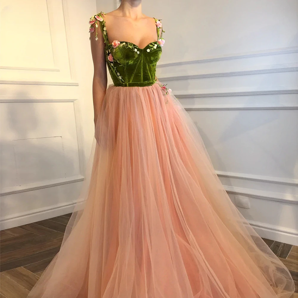 Floral Puffy Tulle Formal Evening Gowns 2023 Sexy Sweetheart Flowers Pleated Skirt A-Line Corset Celebrity Prom Party Dresses
Floral Puffy Tulle Formal Evening Gowns 2023 Sexy Sweetheart Flowers Pleated Skirt A-Line Corset Celebrity Prom Party Dresses