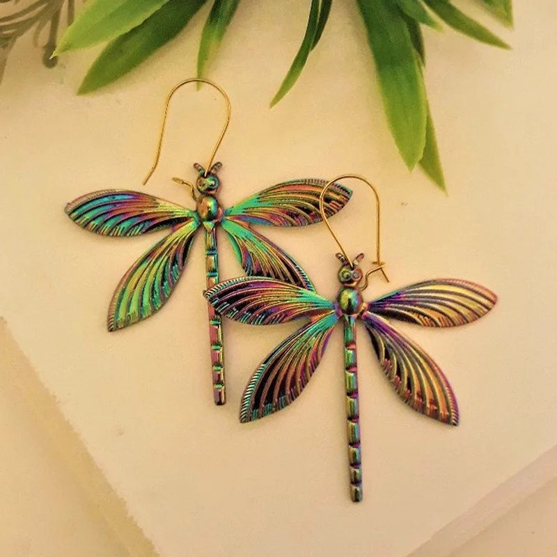 Creative Retro Carving Multicolor Dragonfly Earrings Ethnic Gold Color Metal Personality Hook Dangle Earrings for Women Jewelry
Creative Retro Carving Multicolor Dragonfly Earrings Ethnic Gold Color Metal Personality Hook Dangle Earrings for Women Jewelry