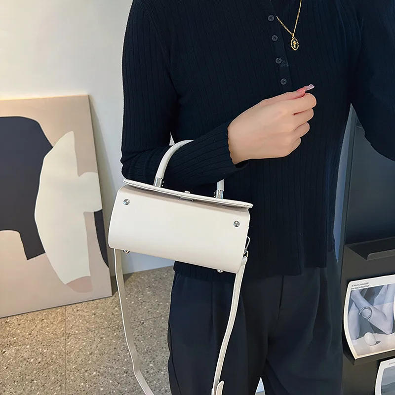 

New Fashion Handbag Temperament Portable Small Bag Tide Joker Diagonal Niche Ins Leisure Lock Shoulder