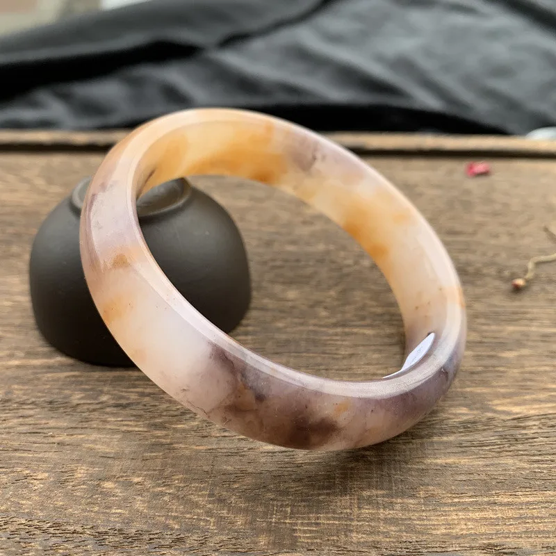 Xinjiang, золотистый нефритовый браслет с плавающими цветами, продолговатый нефритовый браслет, женский фиолетовый модный браслет
Xinjiang, золотистый нефритовый браслет с плавающими цветами, продолговатый нефритовый браслет, женский фиолетовый модный браслет