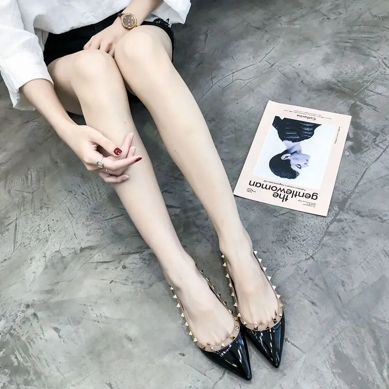 Single shoes, shallow rivets, bean shoes, female pointed flat shoes, Korean ballet ladybugs, boat shoes
Single shoes, shallow rivets, bean shoes, female pointed flat shoes, Korean ballet ladybugs, boat shoes
