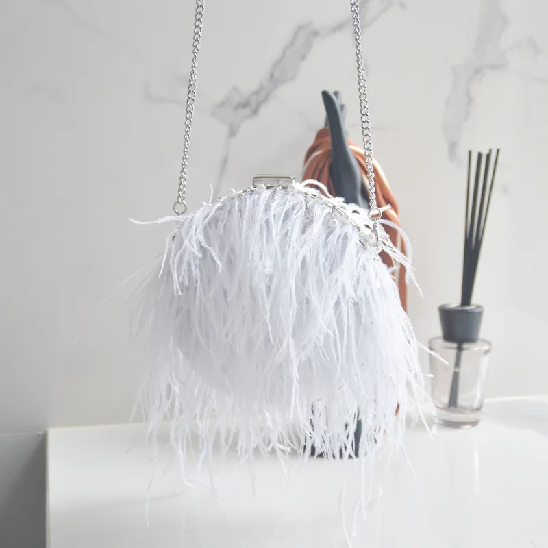 2023 New Women Feather Evening Bags Tassel Round Shaped Dinner Wallets Pearl Chain Clutch Purse 4 Colors Drop Shipping
2023 New Women Feather Evening Bags Tassel Round Shaped Dinner Wallets Pearl Chain Clutch Purse 4 Colors Drop Shipping