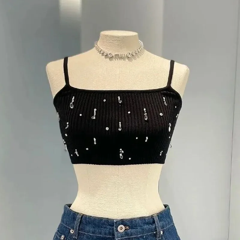 New beaded suspenders Classic black diamond-trimmed belly button short knit slim top
New beaded suspenders Classic black diamond-trimmed belly button short knit slim top
