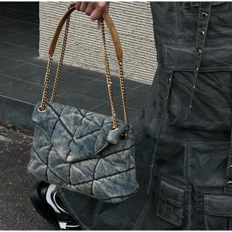 Fashion High Quality Messenger Bag Casual Shoulder Tote Bag Vintage Versatile Washed Denim Chain Underarm Bag 2024 Luxury Brand
Fashion High Quality Messenger Bag Casual Shoulder Tote Bag Vintage Versatile Washed Denim Chain Underarm Bag 2024 Luxury Brand