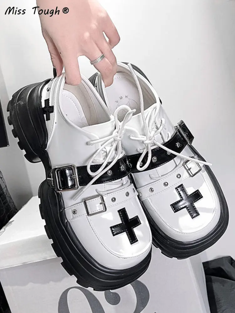 Autumn Japanese Lolita Punk Shoes Women Dark Academia Lace-up Chic Platform Shoes Female Round Toe Designer Casual Shoes 2022
Autumn Japanese Lolita Punk Shoes Women Dark Academia Lace-up Chic Platform Shoes Female Round Toe Designer Casual Shoes 2022
