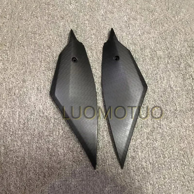 Подходит для Yamaha YZF R6 2017 2018 2019 2020 топливный бак мотоцикла Боковая Отделка обтекатель
Подходит для Yamaha YZF R6 2017 2018 2019 2020 топливный бак мотоцикла Боковая Отделка обтекатель