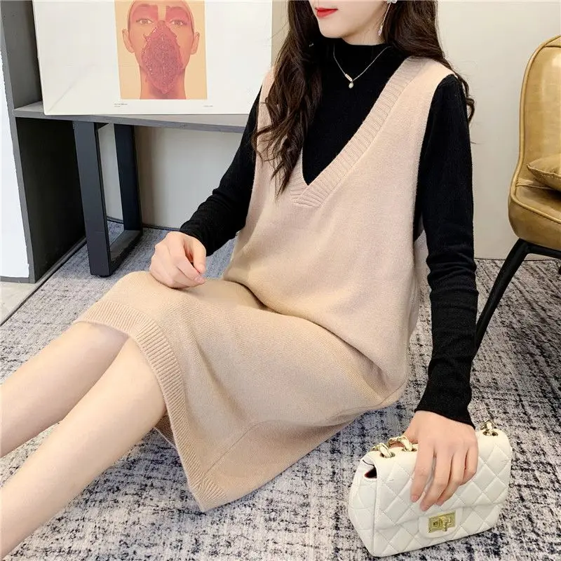 Spring and Autumn Knitted Pullover Tank Top Women's Loose Sleeveless Sweater V-neck Casual X324
Spring and Autumn Knitted Pullover Tank Top Women's Loose Sleeveless Sweater V-neck Casual X324