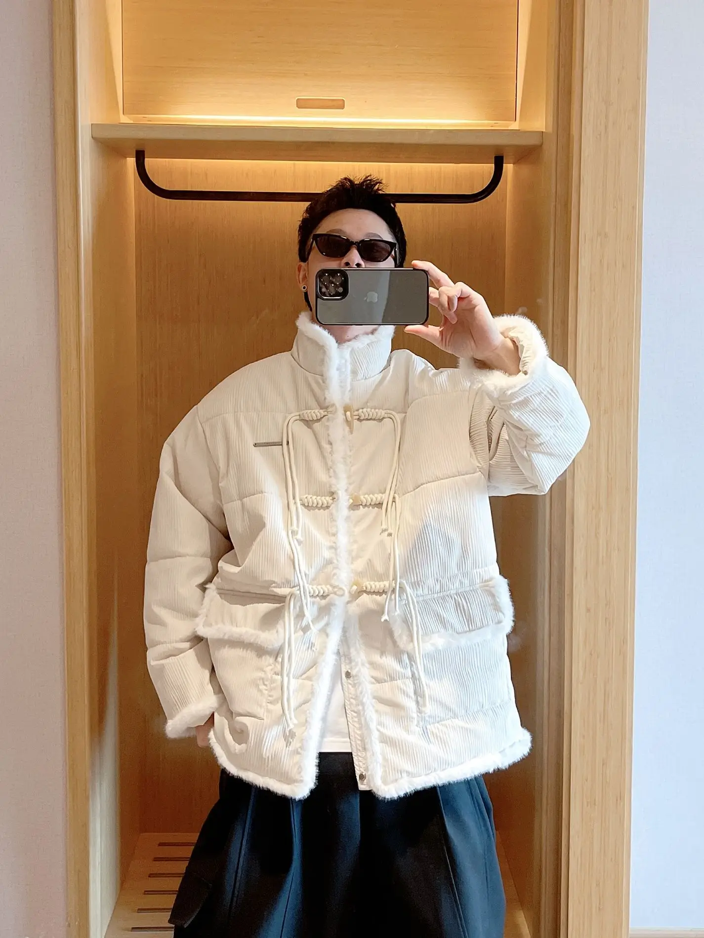 Winter New Cow Horn Button New Chinese Pan Button Woolen Cotton Clothes For Men And Women Couples Cotton Fashion Coat
Winter New Cow Horn Button New Chinese Pan Button Woolen Cotton Clothes For Men And Women Couples Cotton Fashion Coat