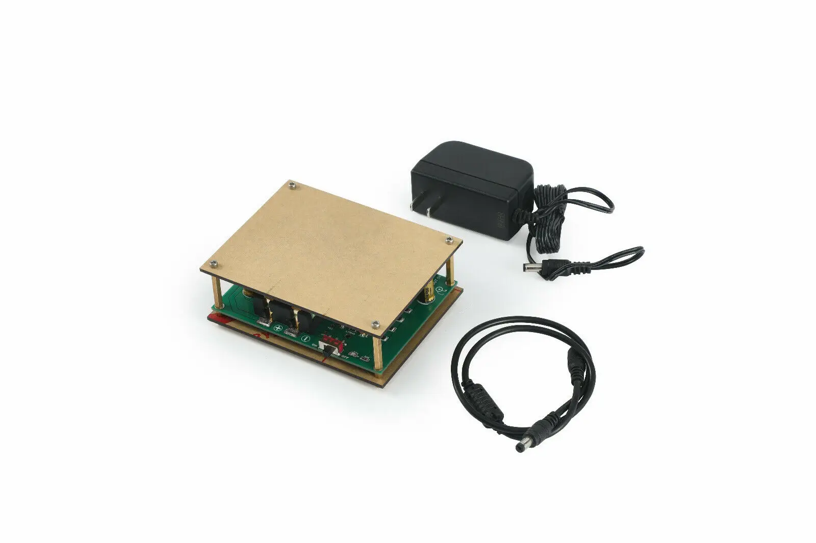 LT3045 X4 параллельный аккумулятор регулятор источник питания DC5V для USB интерфейса/ЦАП
LT3045 X4 параллельный аккумулятор регулятор источник питания DC5V для USB интерфейса/ЦАП