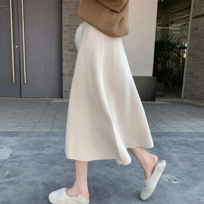 Solid Color Knitted Skirt Women's Spring Autumn Winter New High Waist Slimming Elegant Mid-Length A- Line Wool Skirt Woman 
Solid Color Knitted Skirt Women's Spring Autumn Winter New High Waist Slimming Elegant Mid-Length A- Line Wool Skirt Woman