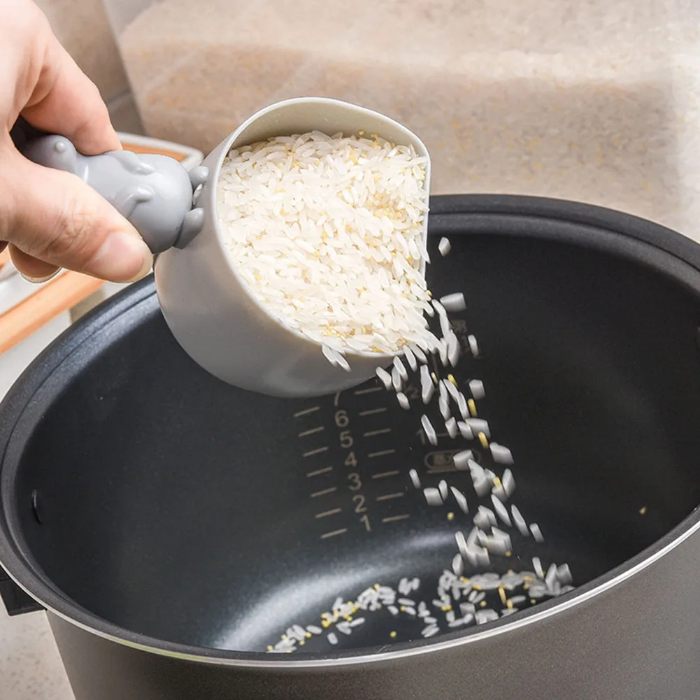 Creative Cartoon Rice Spoon Measuring Rice Scoop Cute Mouse Shape Rice Spoon Coarse Grains Small Shovel Kitchen Tools
Creative Cartoon Rice Spoon Measuring Rice Scoop Cute Mouse Shape Rice Spoon Coarse Grains Small Shovel Kitchen Tools