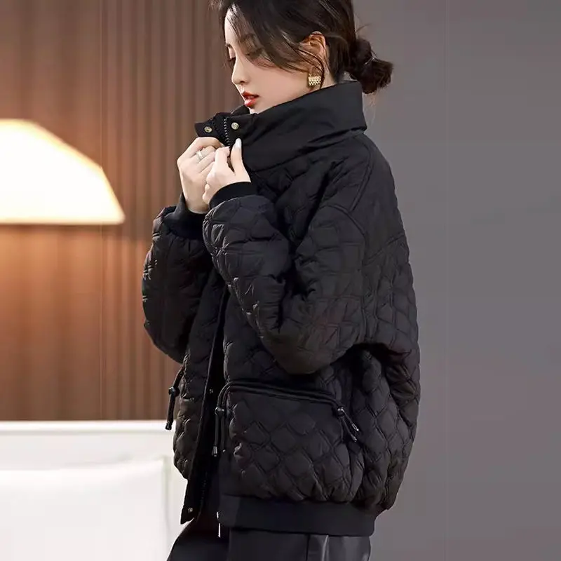 Woman Coat Duck Down Quilted Padded Jackets for Women Black Thick Padding Winter 2023 Lightweight Aesthetic Warm Clothes Fashion
Woman Coat Duck Down Quilted Padded Jackets for Women Black Thick Padding Winter 2023 Lightweight Aesthetic Warm Clothes Fashion