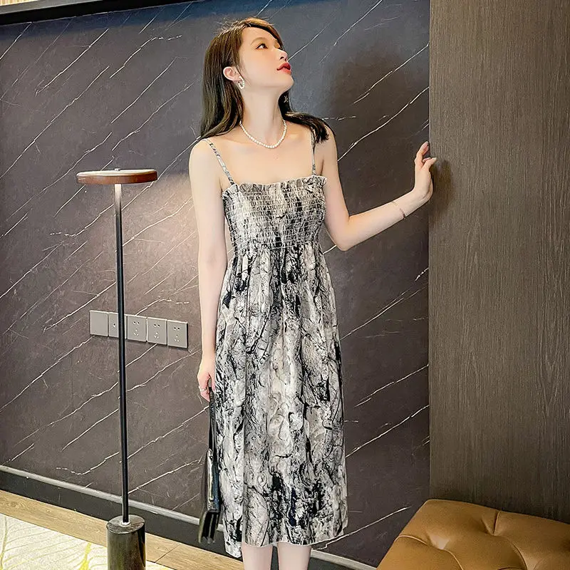 Sleeveless Print Suspender Dress Women Fashion Slim Maxi Sleeveless Strap Dresses 2023 Summer Chic Female Beach Robe
Sleeveless Print Suspender Dress Women Fashion Slim Maxi Sleeveless Strap Dresses 2023 Summer Chic Female Beach Robe
