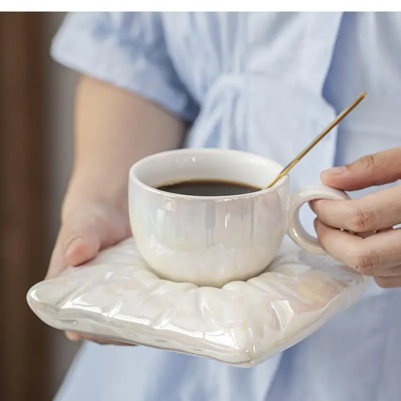 Ceramic Coffee Cup Creative Candy Color Pillow Coffee Cup Tray Nordic Home Decor Handmade Art Tea Cup Tray Personalized Gift
Ceramic Coffee Cup Creative Candy Color Pillow Coffee Cup Tray Nordic Home Decor Handmade Art Tea Cup Tray Personalized Gift