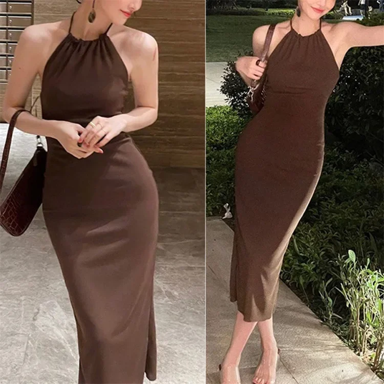 Elegant Dresses for Women Summer 2024 Fashionable and Elegant Backless Retro Sleeveless Hanging Neck Sexy Slim Fit Long Dress
Elegant Dresses for Women Summer 2024 Fashionable and Elegant Backless Retro Sleeveless Hanging Neck Sexy Slim Fit Long Dress