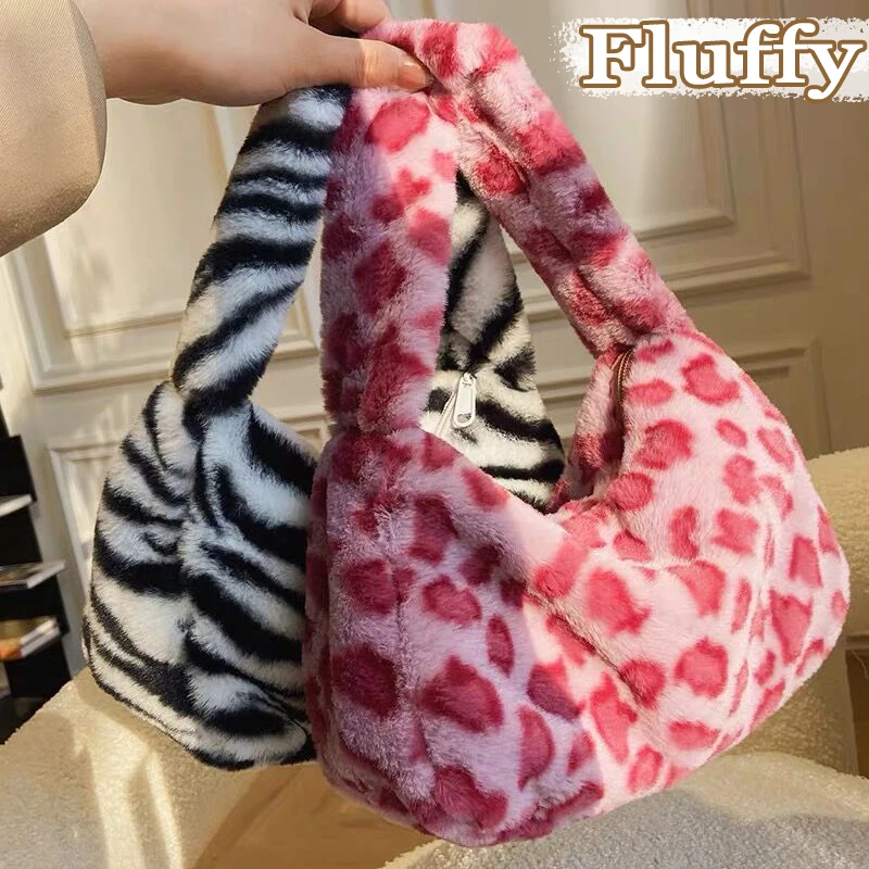 Fluffy Plush Cow Print Handbags Women Soft Zebra Pattern Travel Shoulder Bag Female Winter Warm Designer Small Purses Underarm 
Fluffy Plush Cow Print Handbags Women Soft Zebra Pattern Travel Shoulder Bag Female Winter Warm Designer Small Purses Underarm
