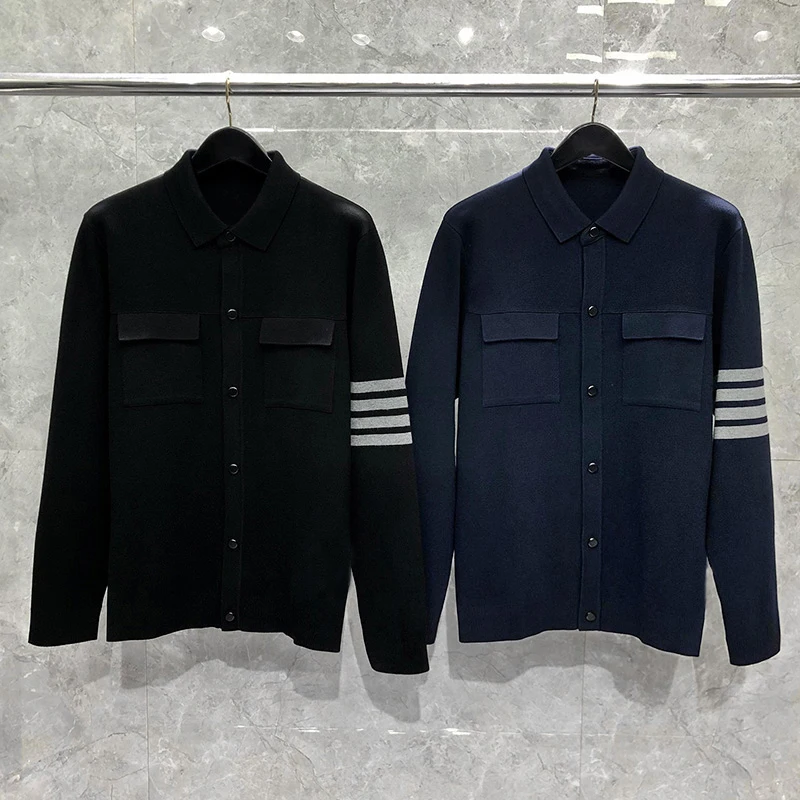 TB THOM Men's Jackets 2022 Autumn Luxury Brand Shirts 2 Pockets 4-bar Stripes Turn Down Collar Coat Harajuku Slim Jacket Coats
TB THOM Men's Jackets 2022 Autumn Luxury Brand Shirts 2 Pockets 4-bar Stripes Turn Down Collar Coat Harajuku Slim Jacket Coats