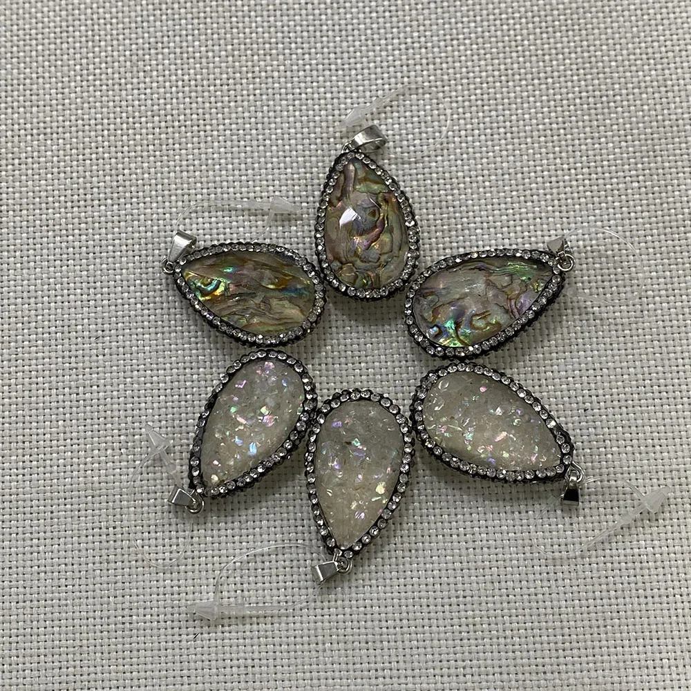 Classic Drop Shape Natural Abalone Shell Pendant Set Rhinestone Fashion Jewelry DIY Necklace Earring Creative Accessory 22x35mm
Classic Drop Shape Natural Abalone Shell Pendant Set Rhinestone Fashion Jewelry DIY Necklace Earring Creative Accessory 22x35mm
