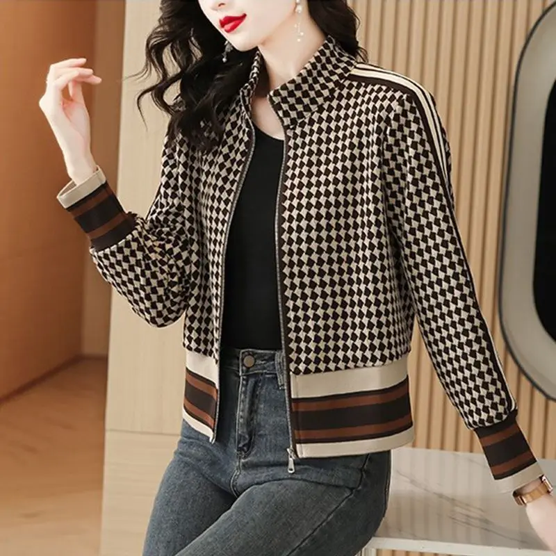 Korean Plaid Patchwork Loose Coats Female Clothing Long Sleeve Commute Spring Autumn Casual Stand Collar Fashion Zipper Jackets
Korean Plaid Patchwork Loose Coats Female Clothing Long Sleeve Commute Spring Autumn Casual Stand Collar Fashion Zipper Jackets
